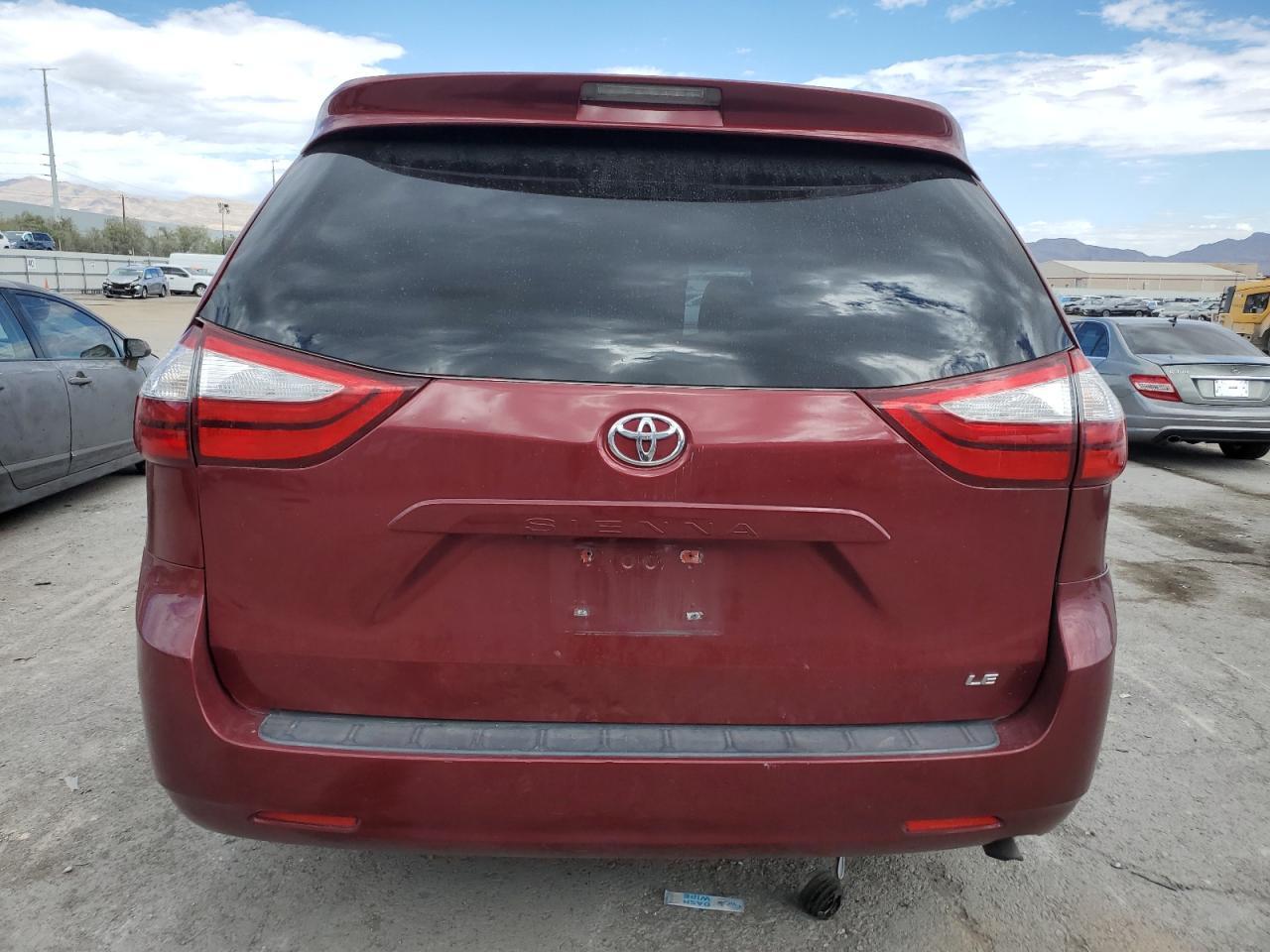2015 TOYOTA SIENNA