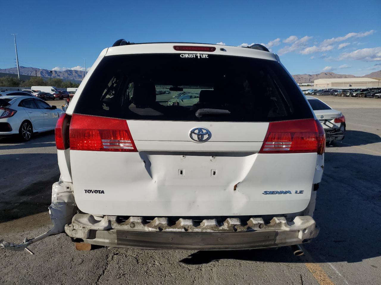 2004 TOYOTA SIENNA