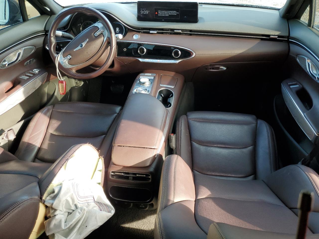 2022 GENESIS GV70