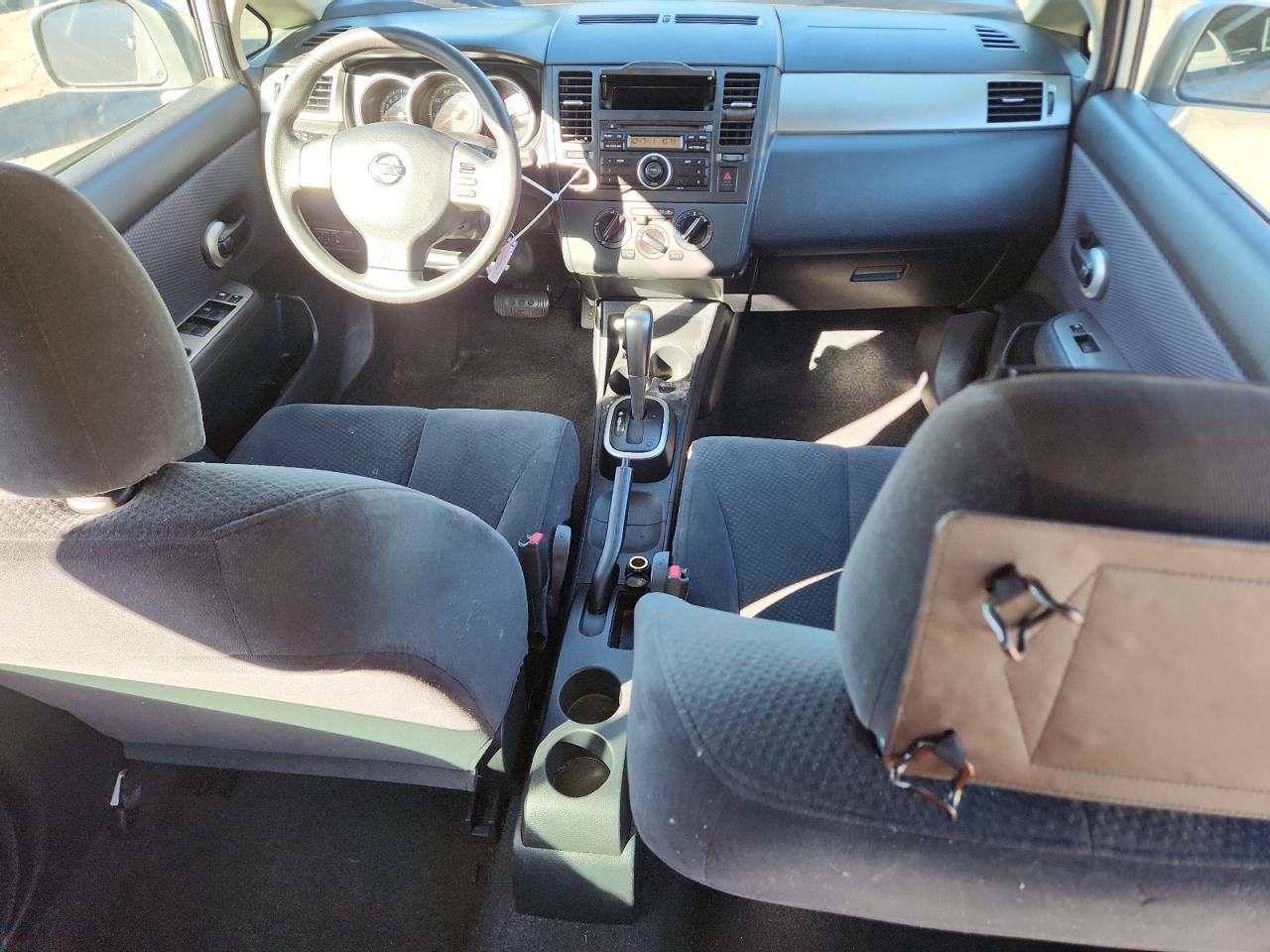 2011 NISSAN VERSA