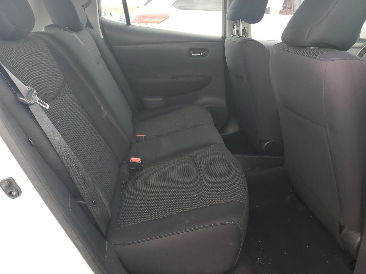 2015 NISSAN LEAF