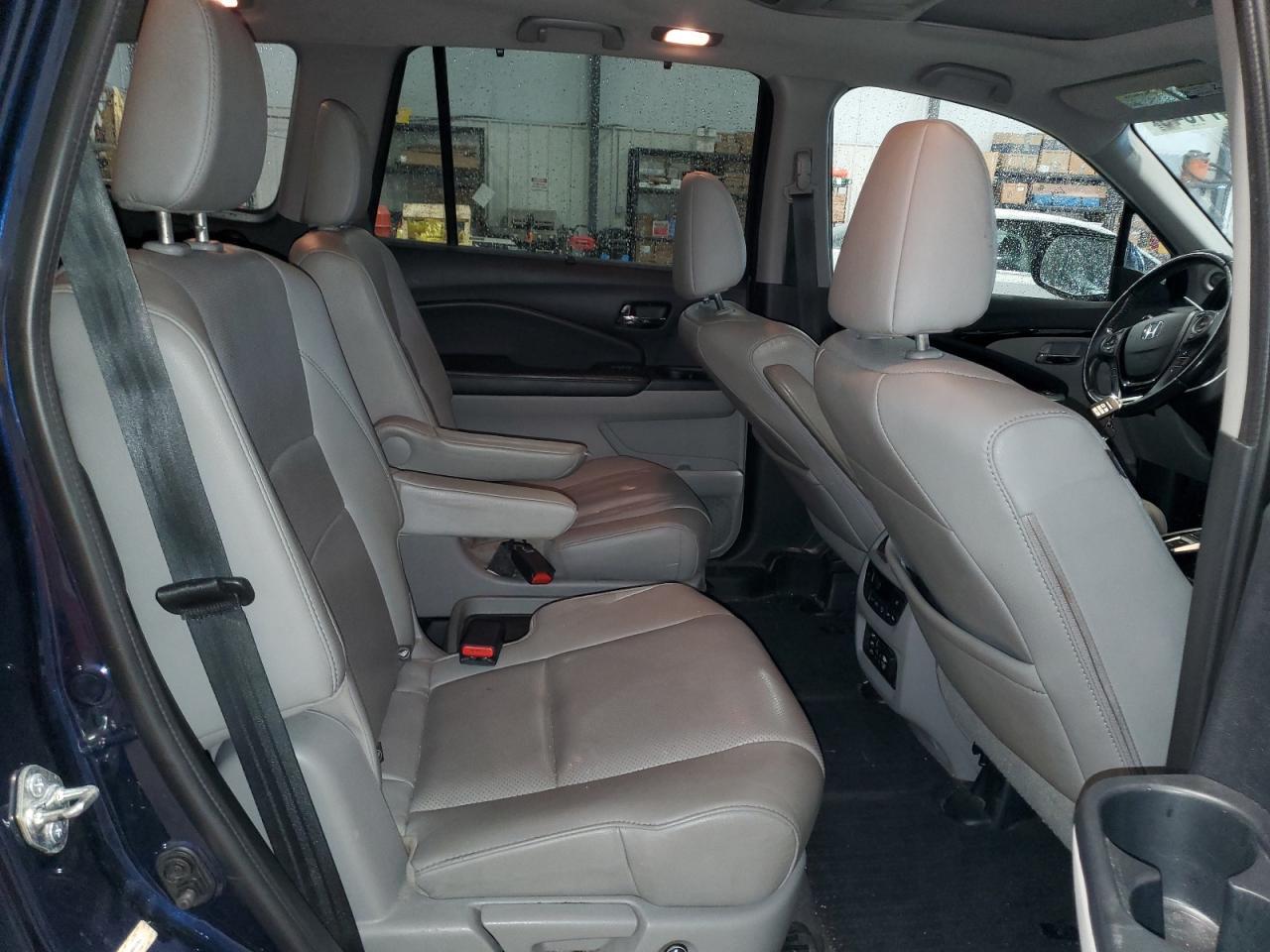 2016 HONDA PILOT