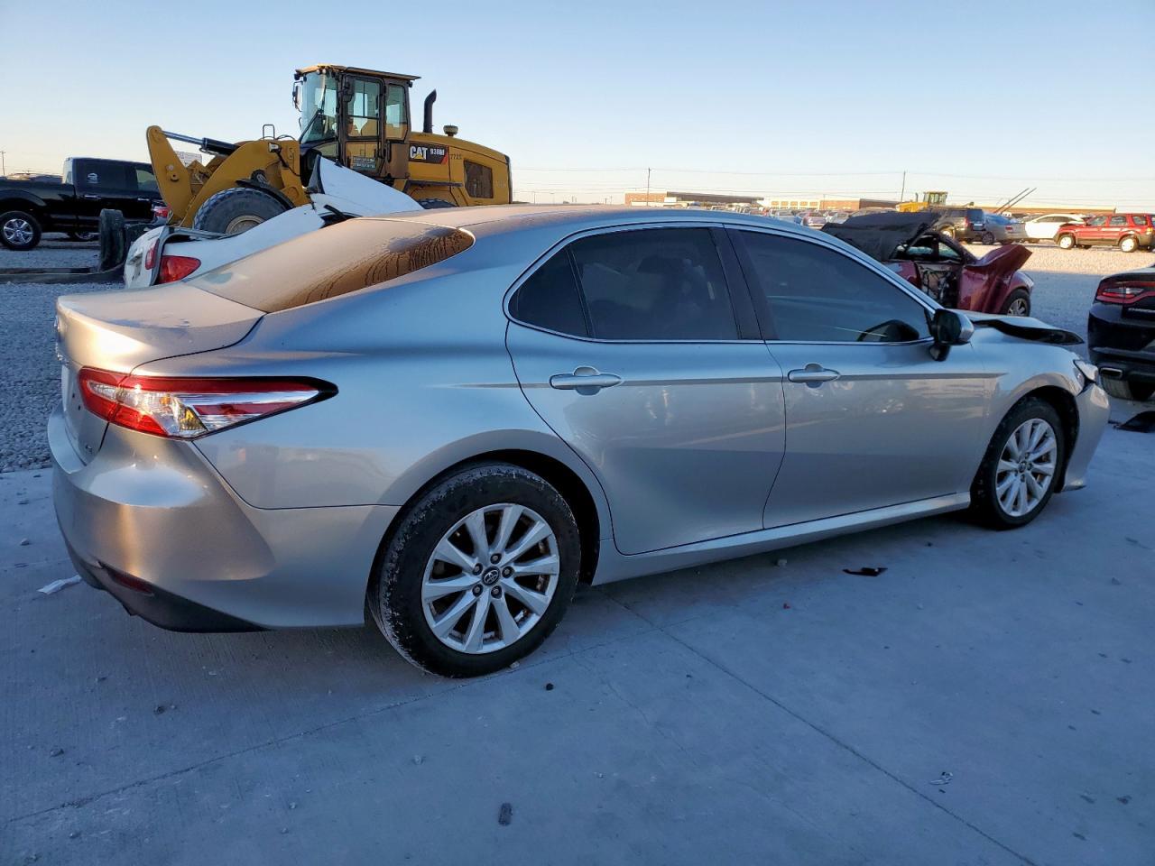 2018 TOYOTA CAMRY