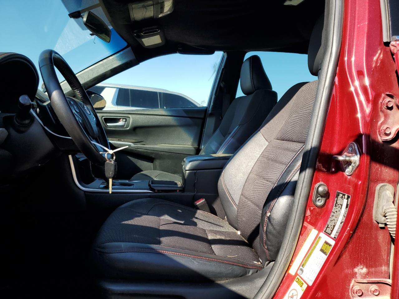2016 TOYOTA CAMRY