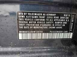 2013 VOLKSWAGEN GOLF