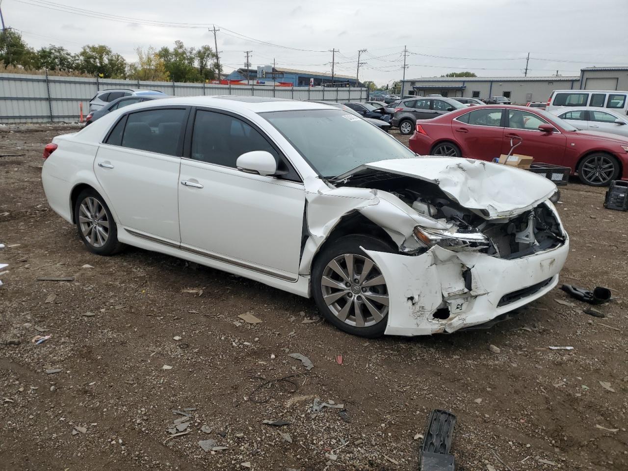2011 TOYOTA Avalon