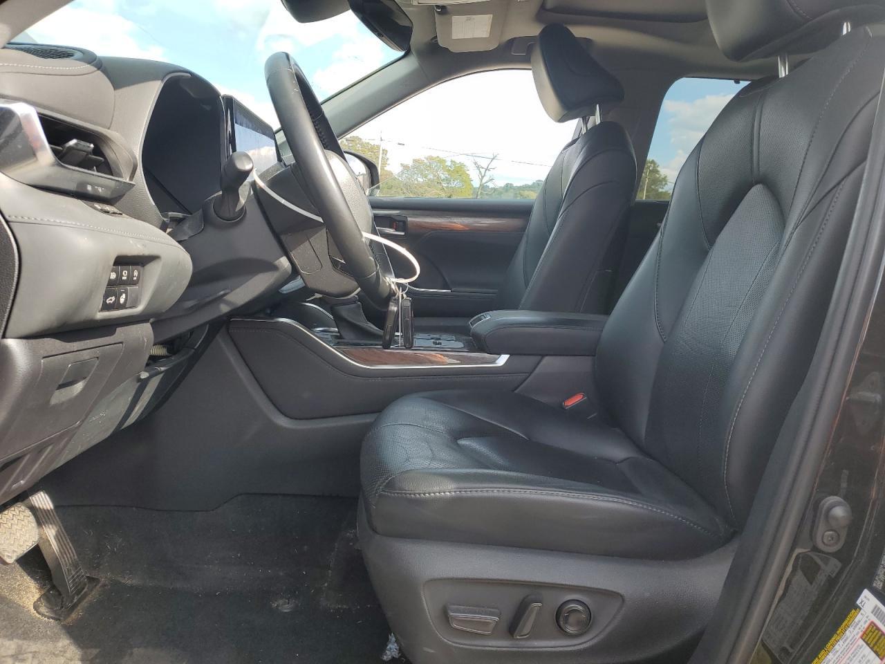 2023 TOYOTA HIGHLANDER