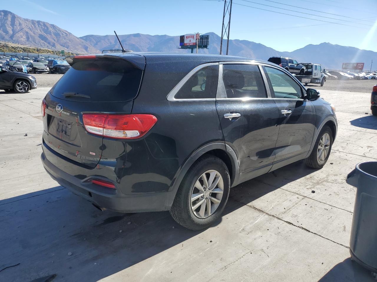 2016 KIA SORENTO