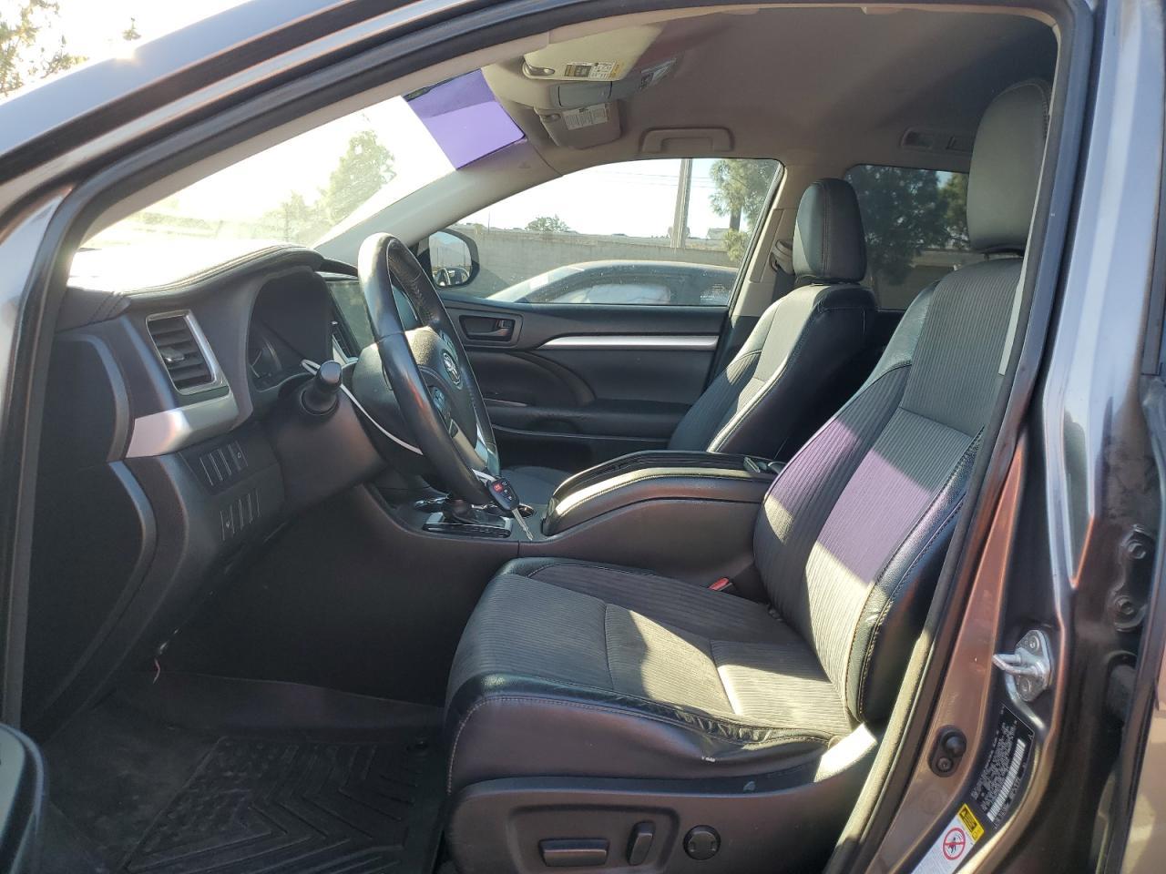 2014 TOYOTA HIGHLANDER