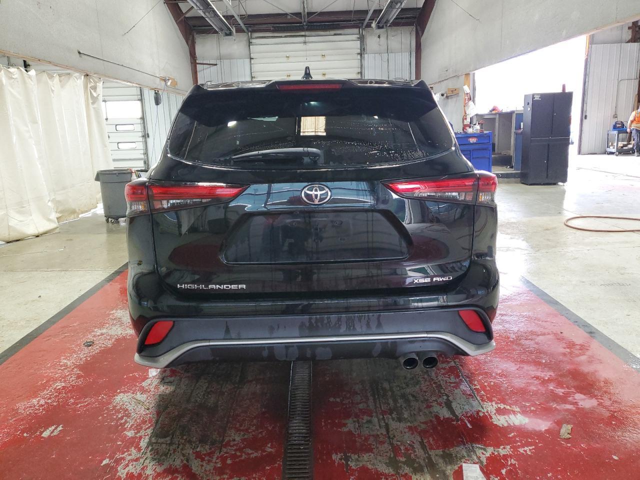 2021 TOYOTA HIGHLANDER