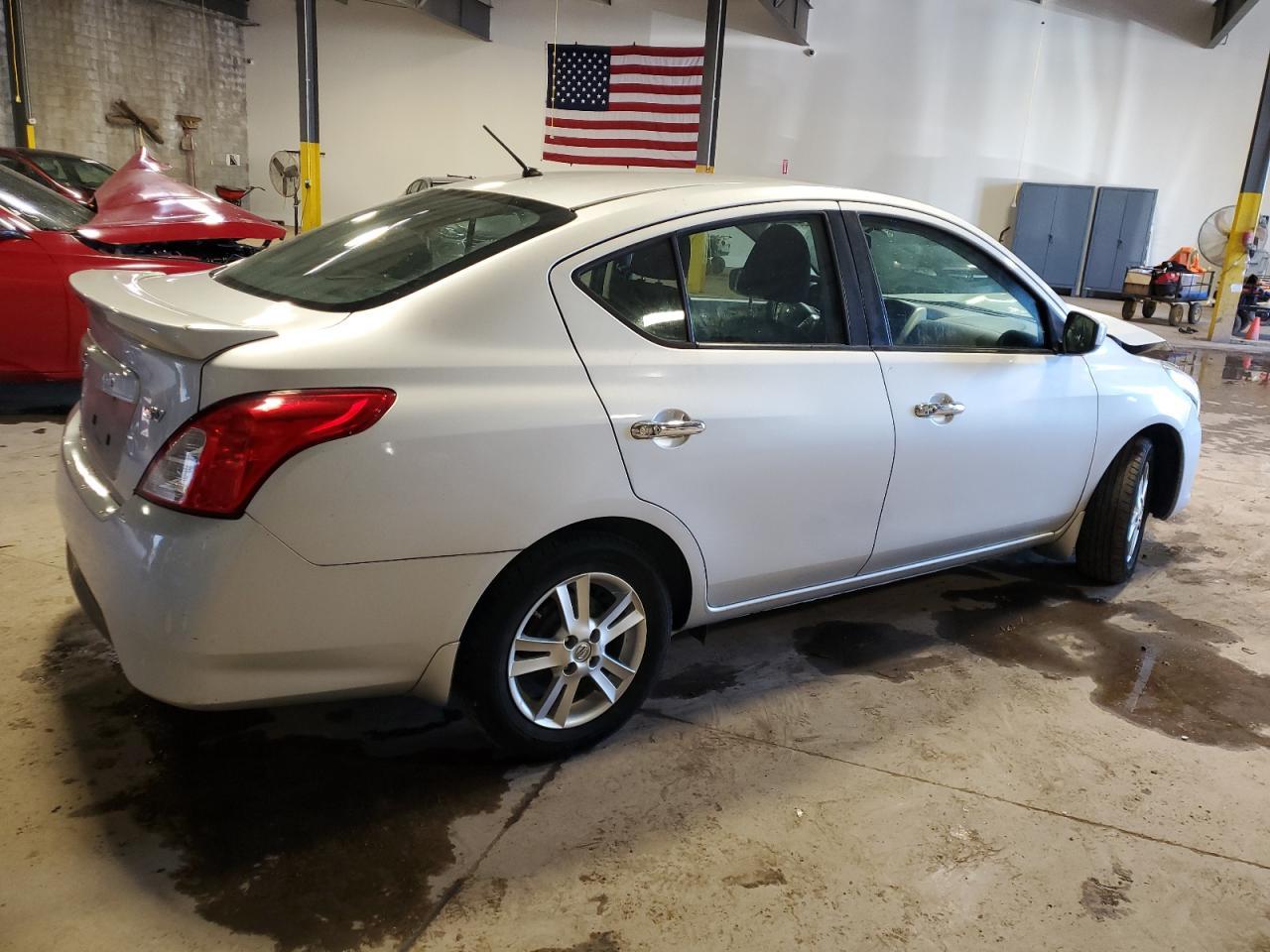 2016 NISSAN VERSA