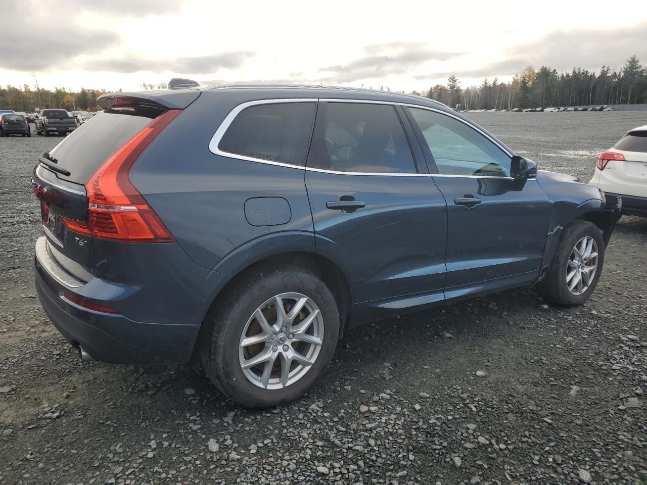 2021 VOLVO XC60
