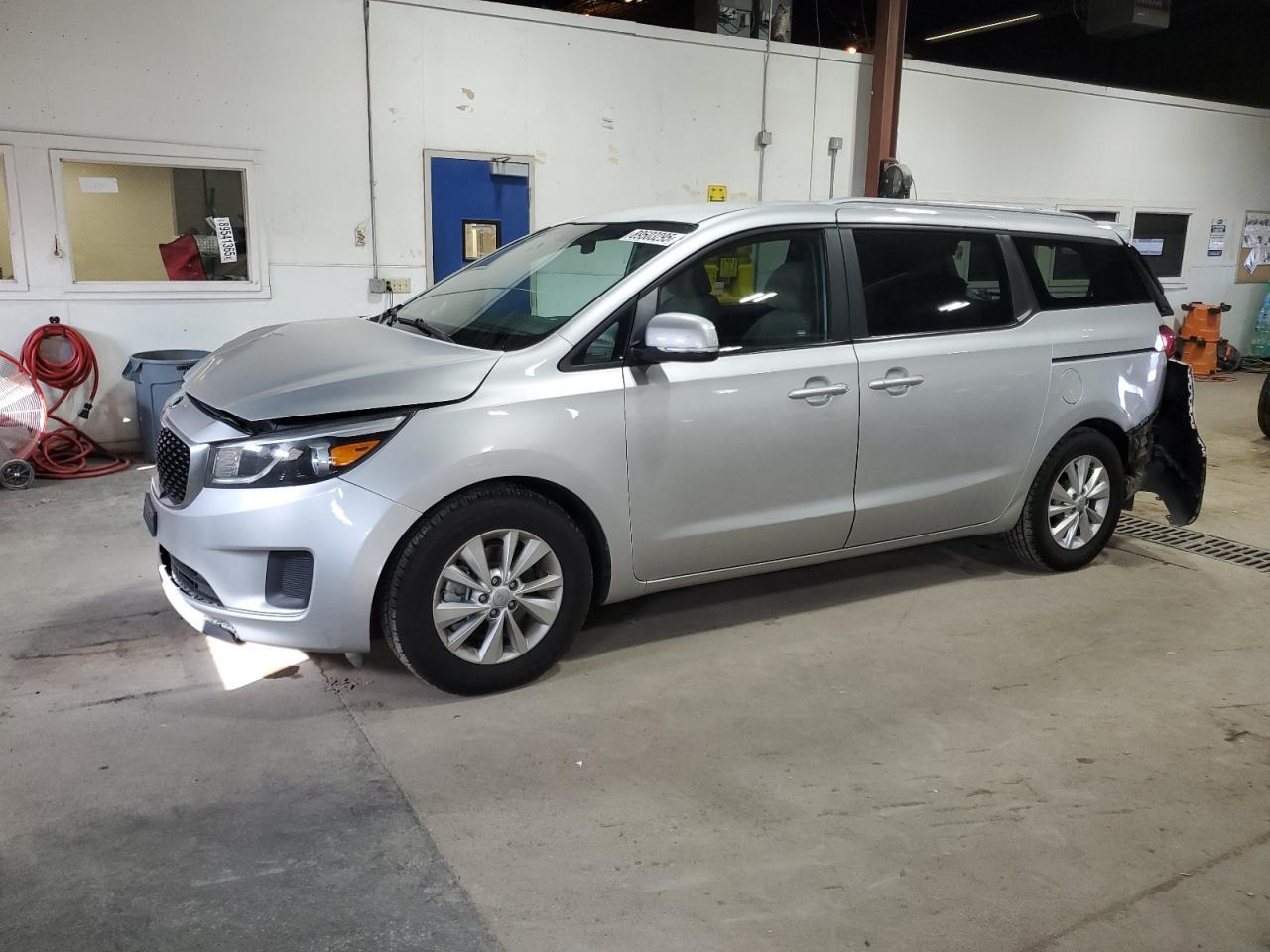2015 KIA SEDONA