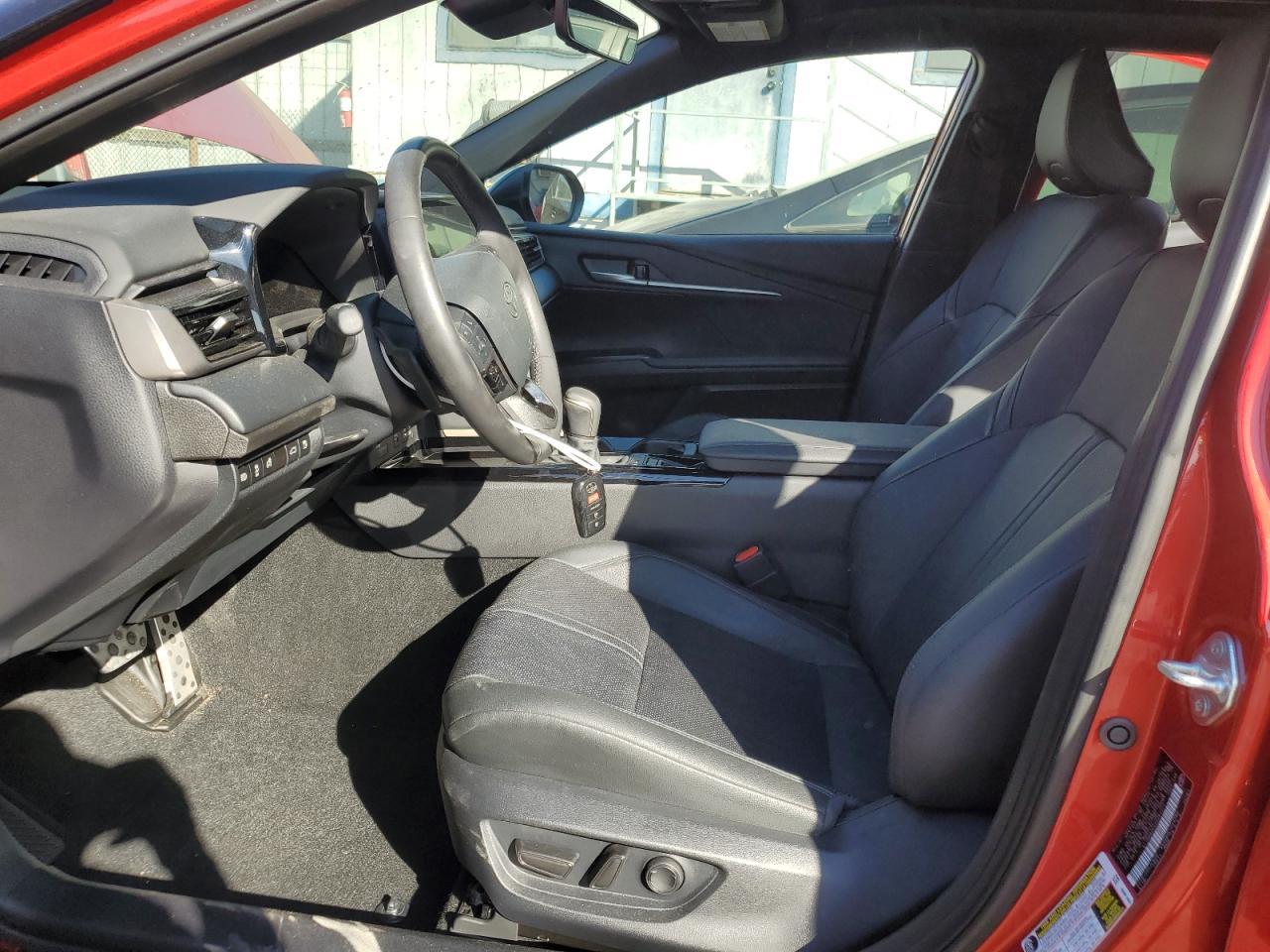 2025 TOYOTA CAMRY
