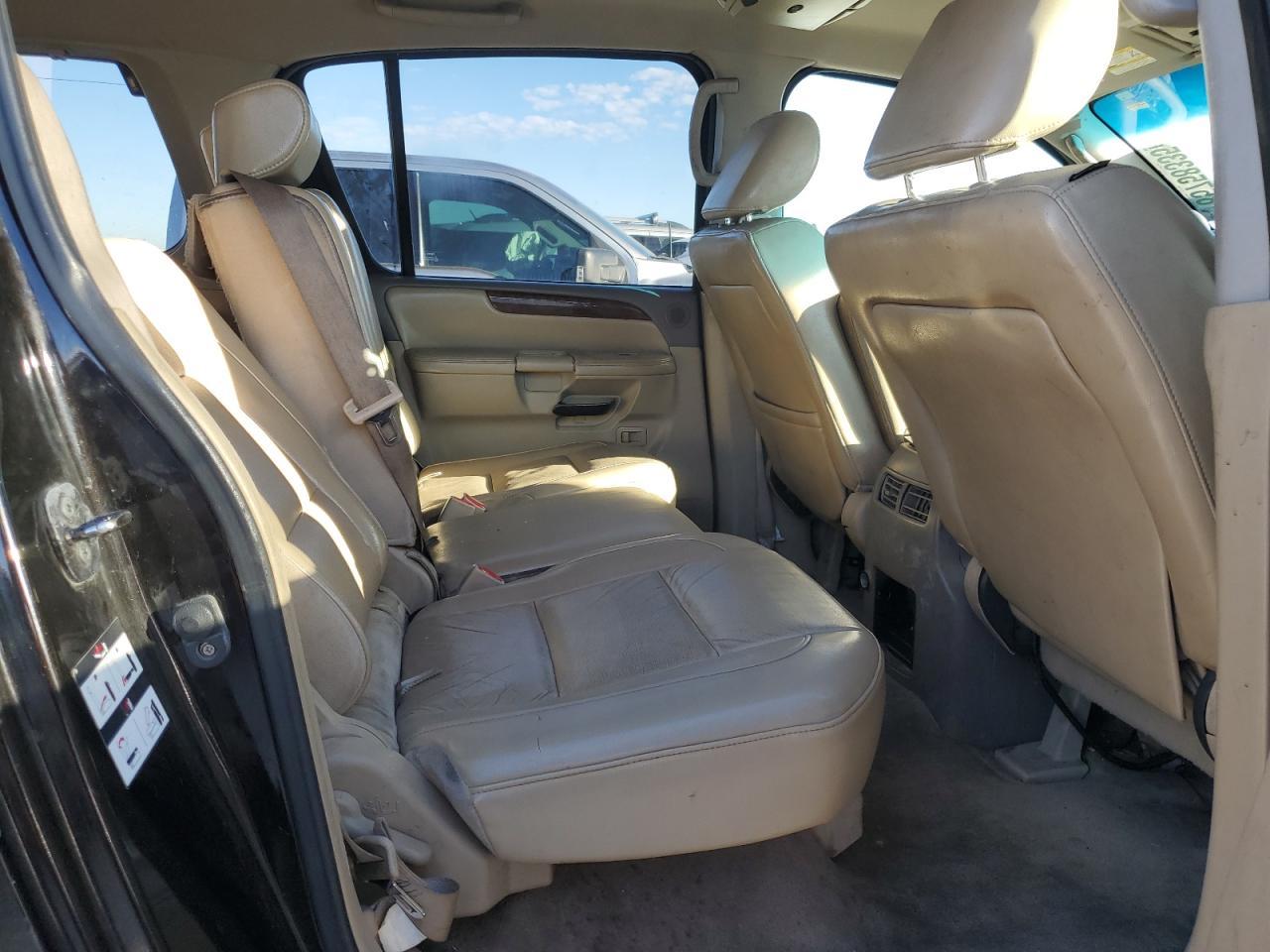 2011 NISSAN Armada