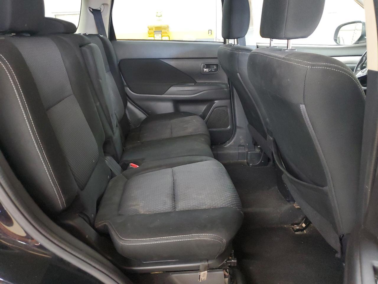 2017 MITSUBISHI outlander