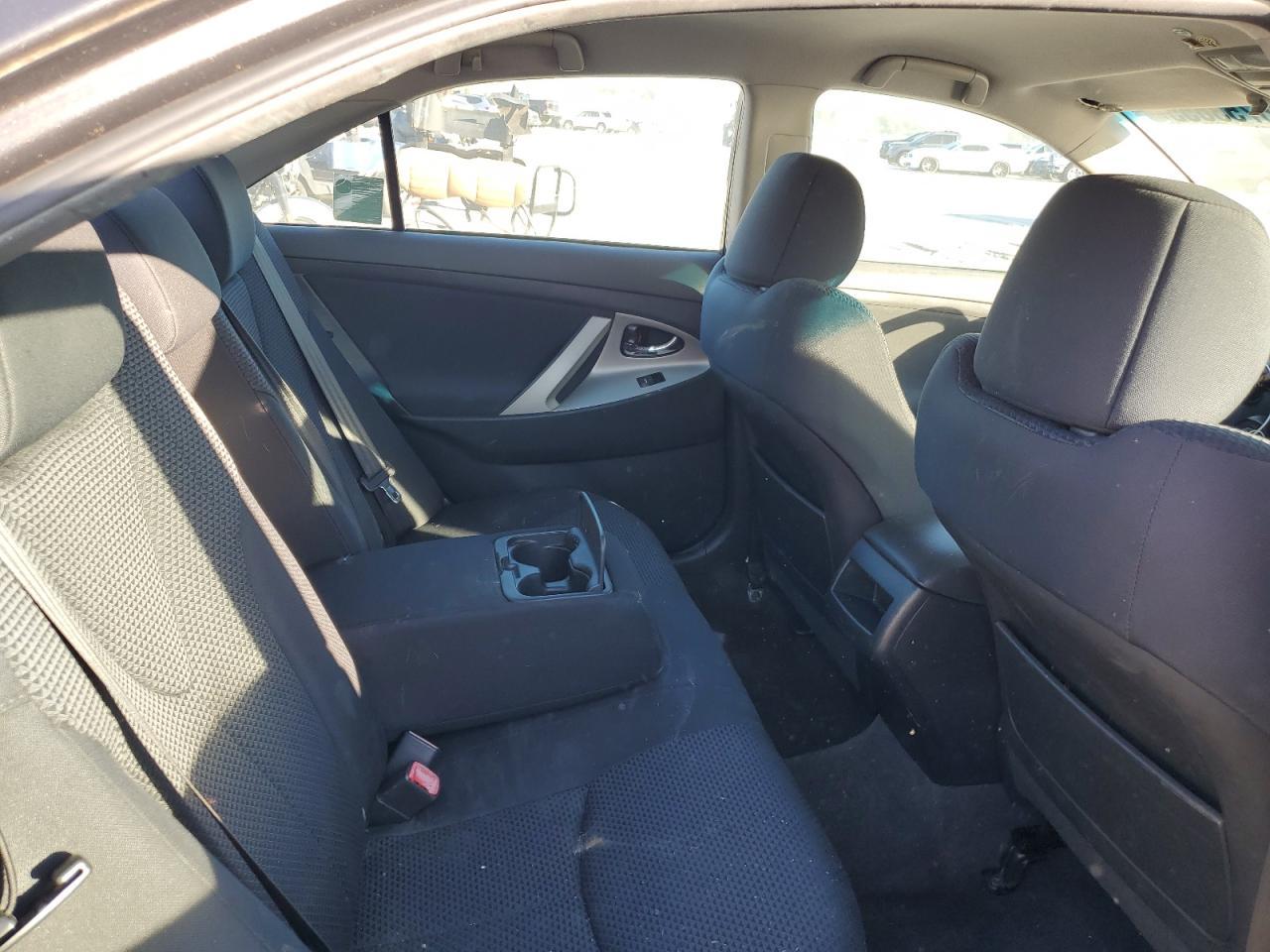 2011 TOYOTA CAMRY