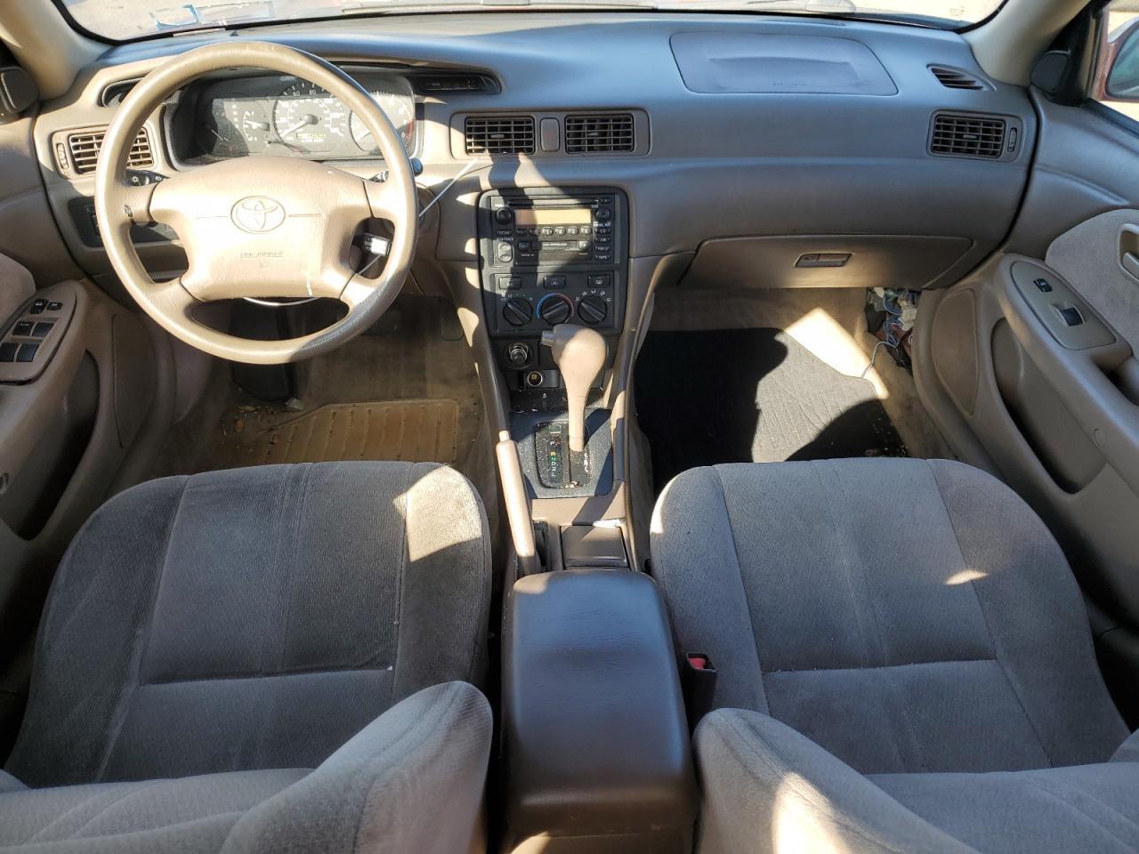 2001 TOYOTA CAMRY