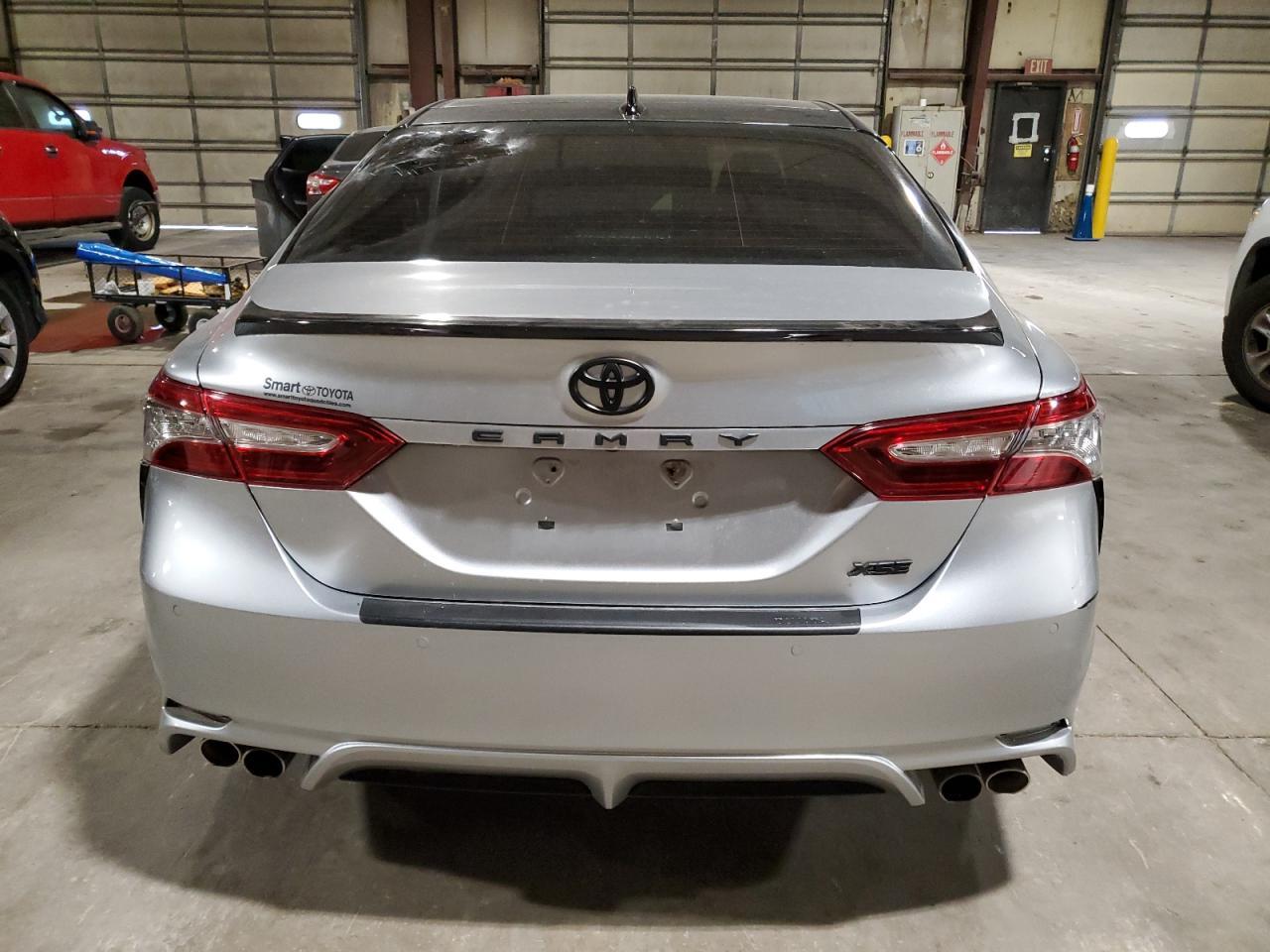 2018 TOYOTA CAMRY