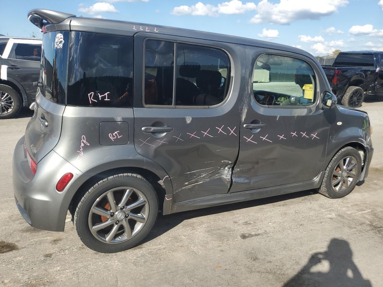 2010 NISSAN CUBE