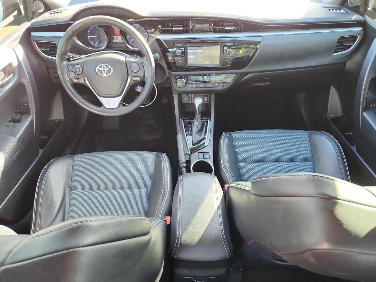 2015 TOYOTA COROLLA