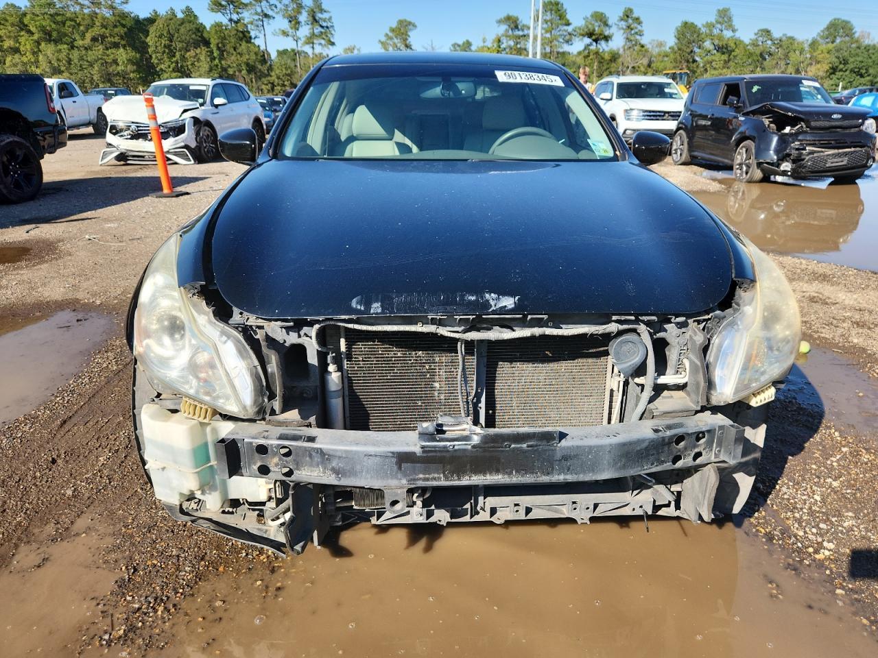 2011 INFINITI G37