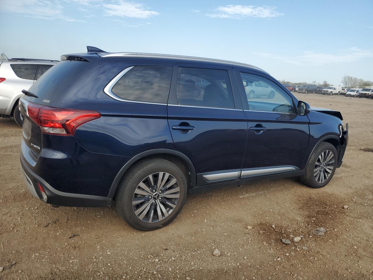 2019 MITSUBISHI outlander