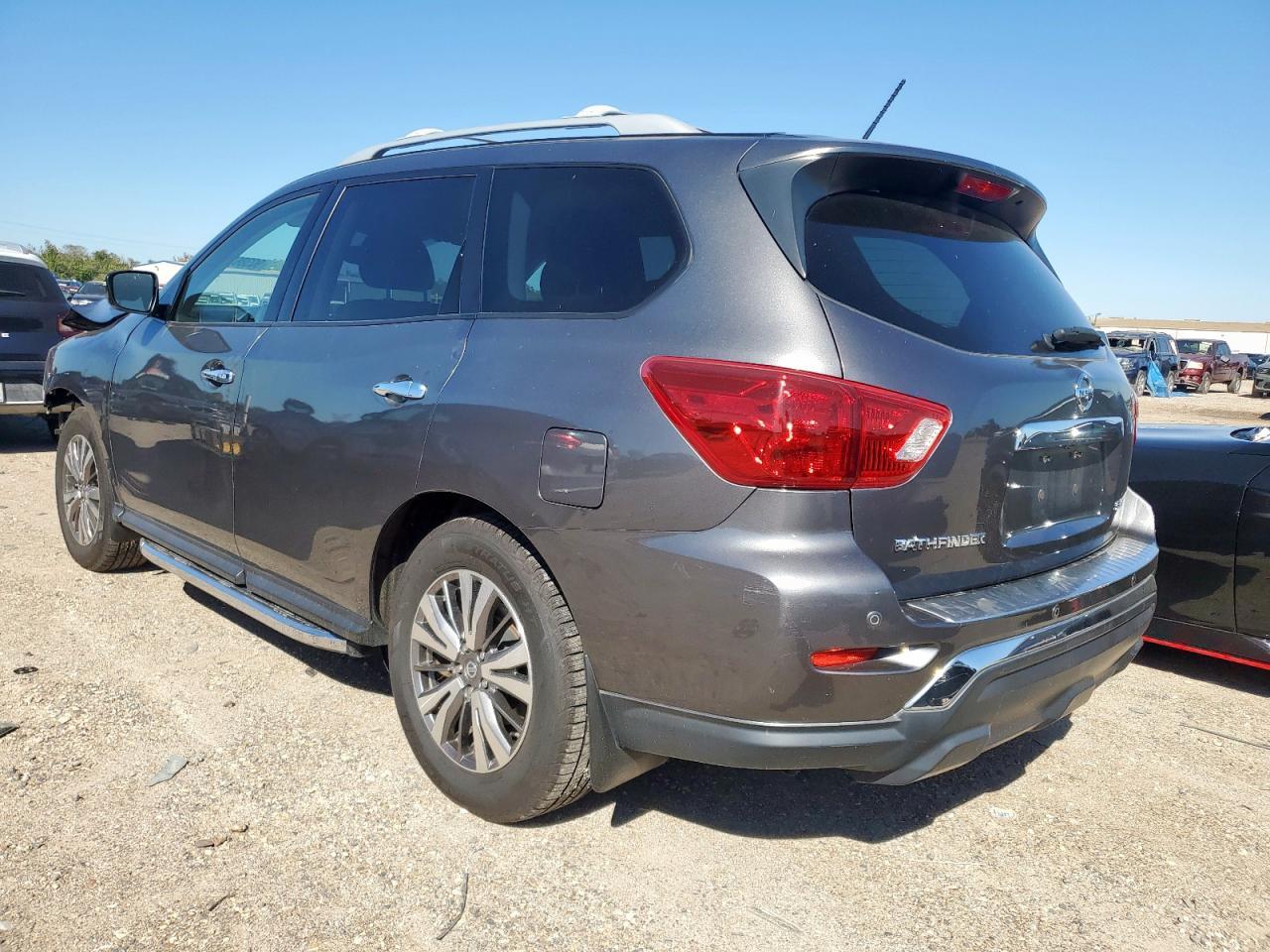 2018 NISSAN PATHFINDER
