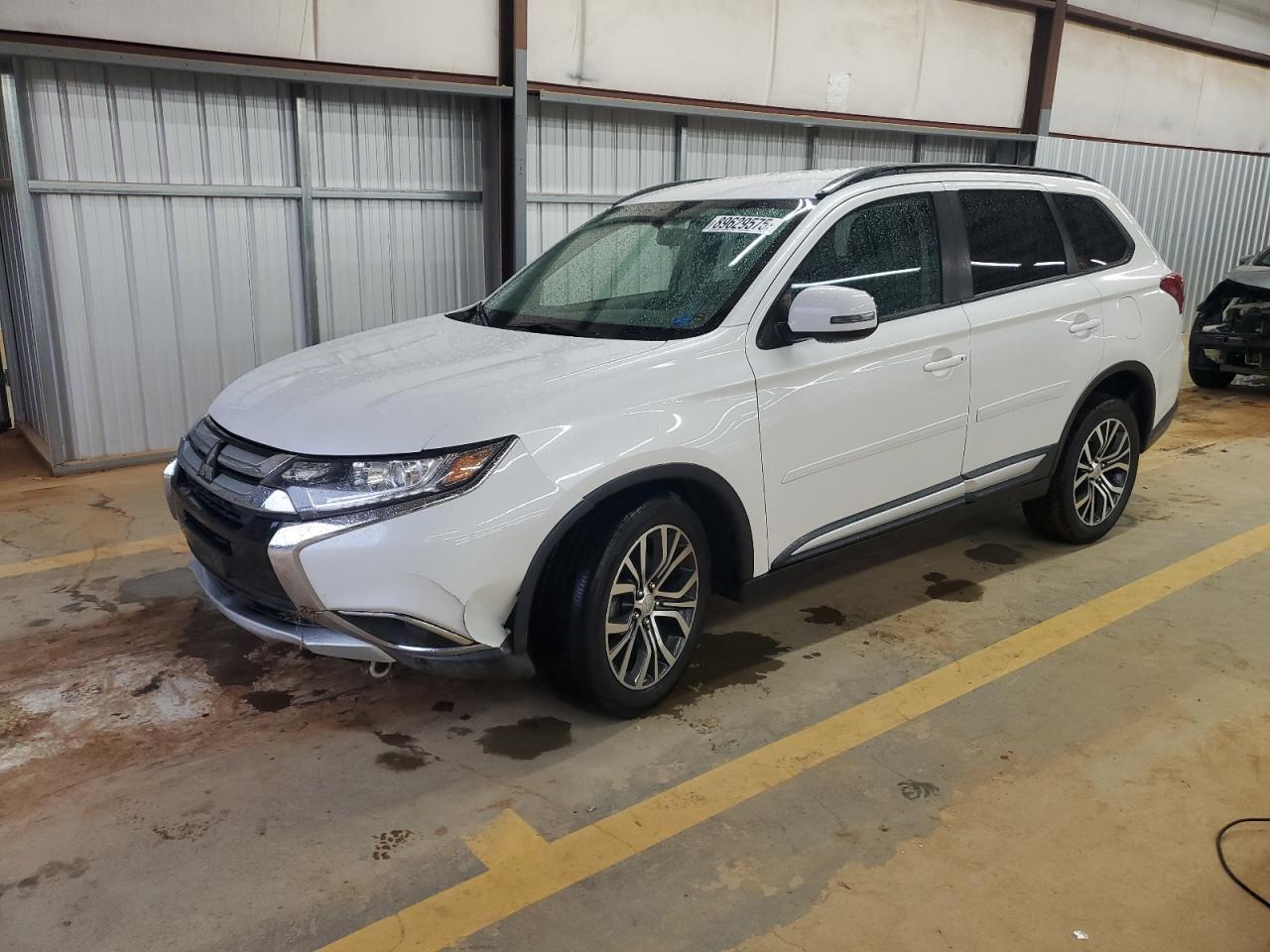 2016 MITSUBISHI outlander