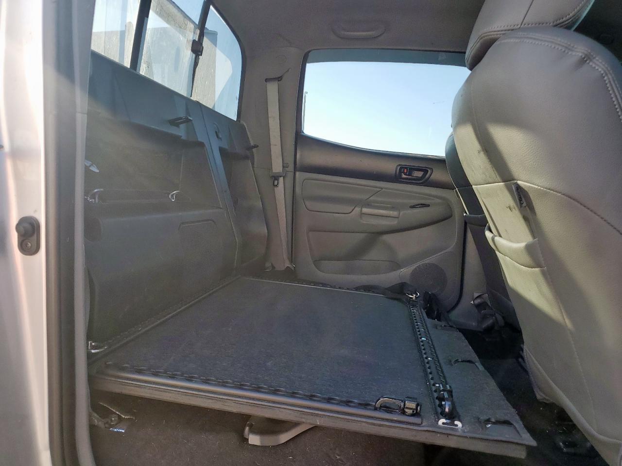 2012 TOYOTA TACOMA