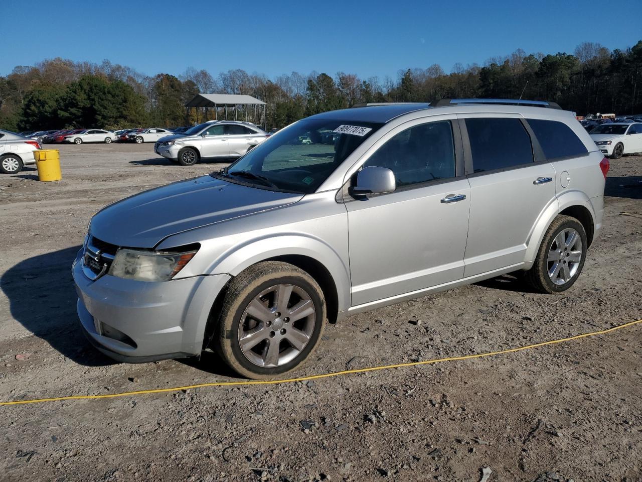 2011 DODGE JOURNEY