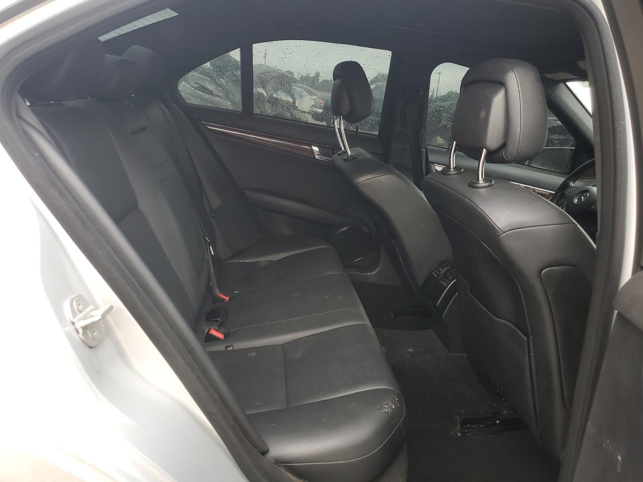 2011 MERCEDES-BENZ C-CLASS