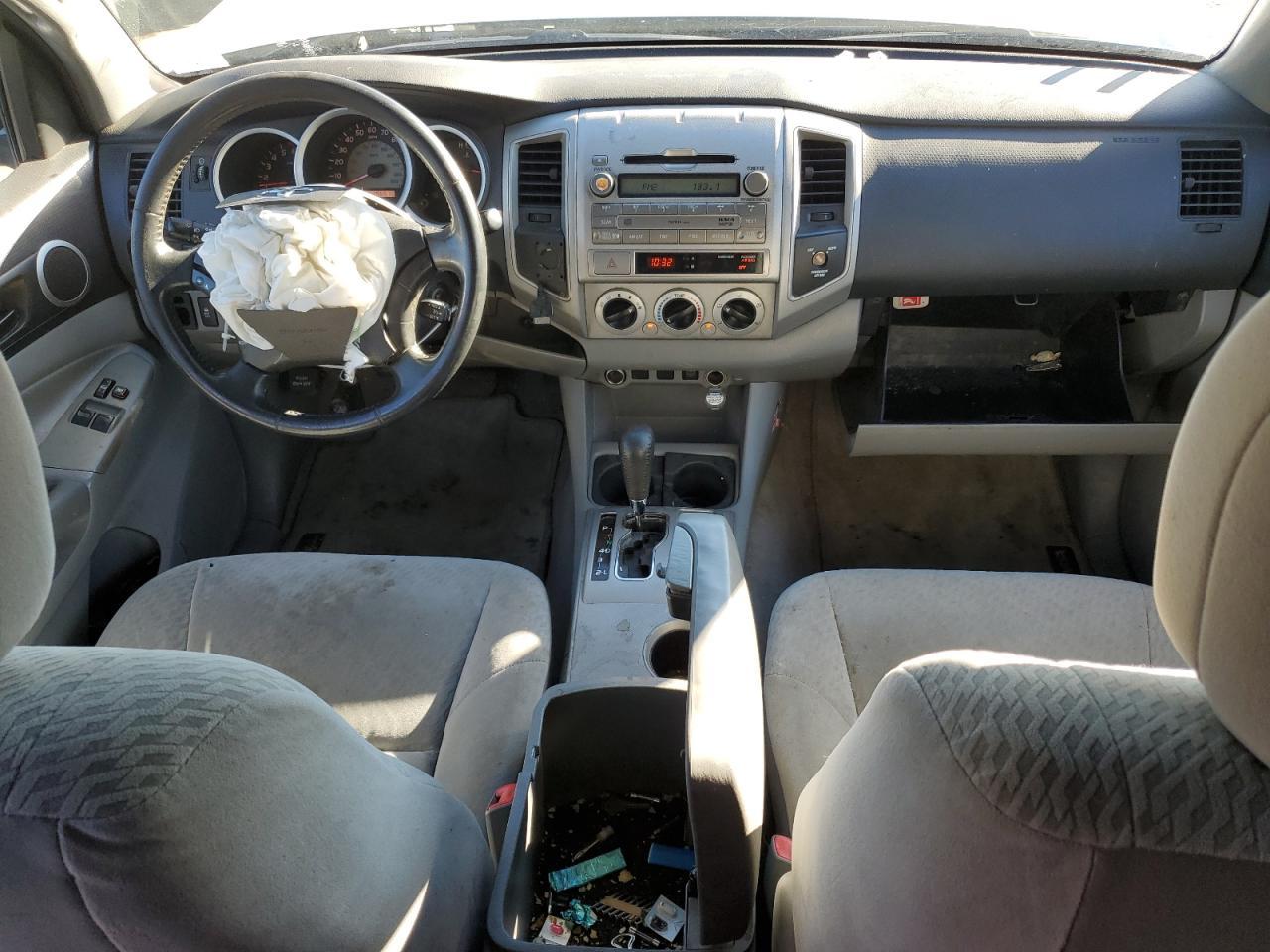 2011 TOYOTA TACOMA