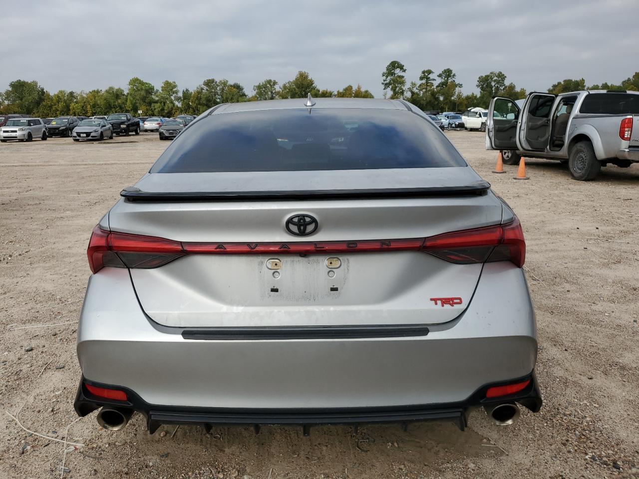 2020 TOYOTA Avalon