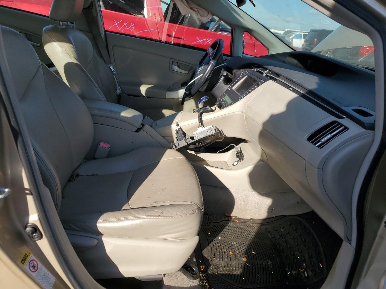 2011 TOYOTA PRIUS