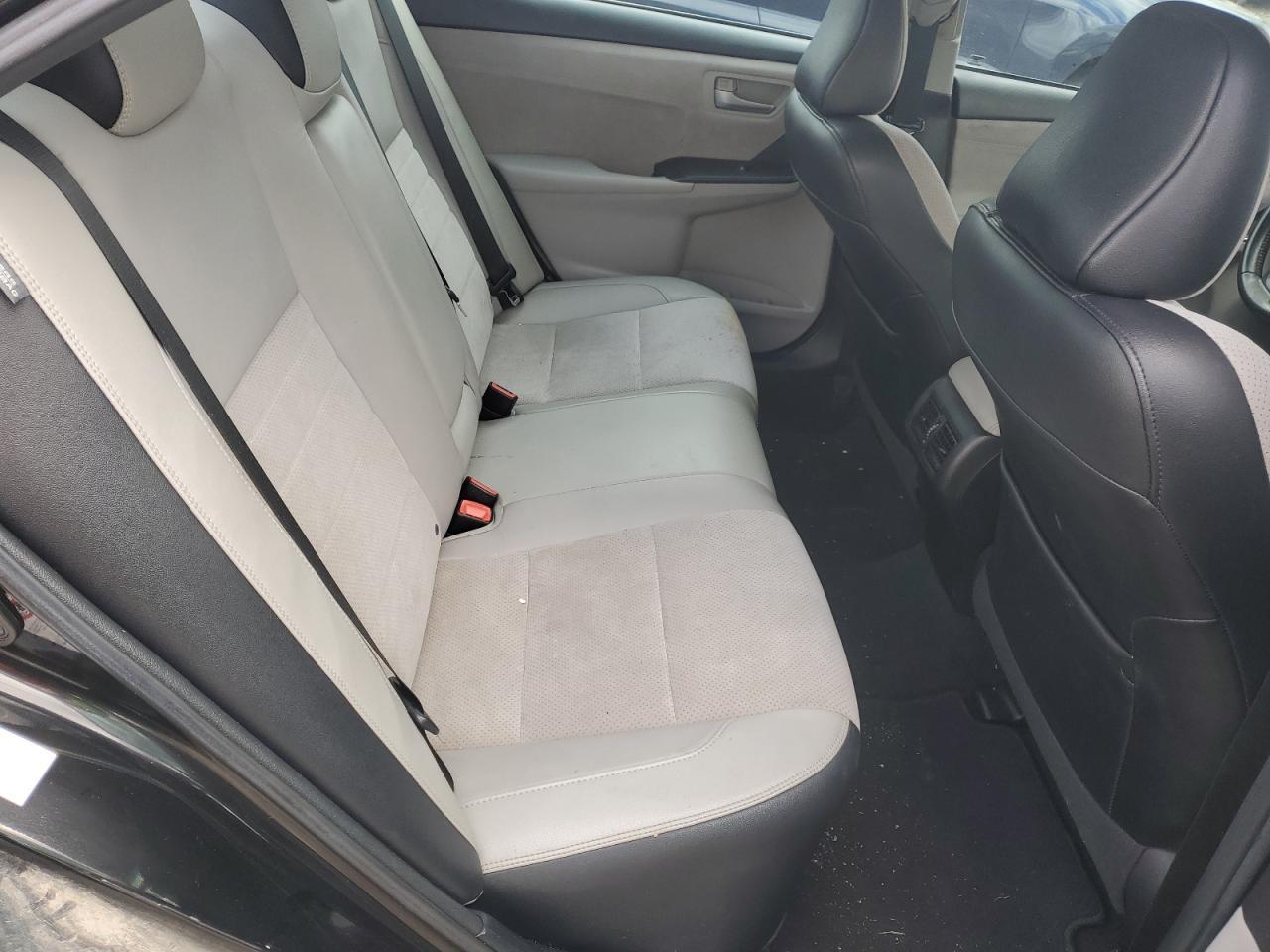 2016 TOYOTA CAMRY