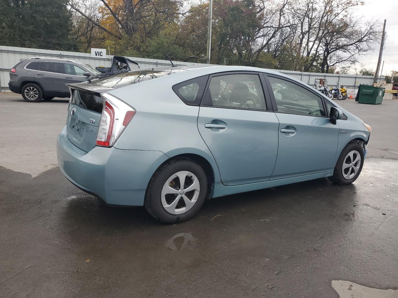 2013 TOYOTA PRIUS
