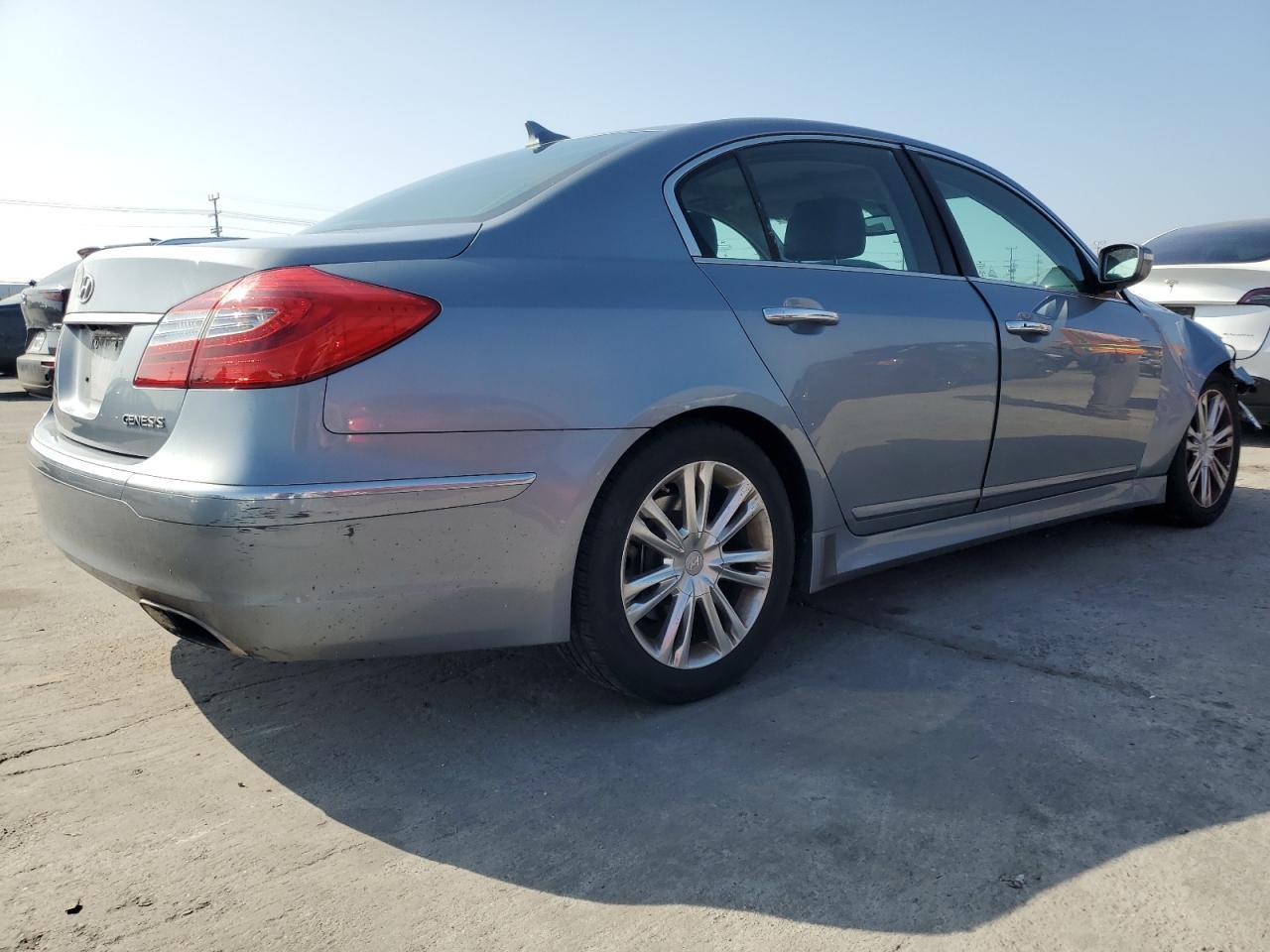 2014 HYUNDAI GENESIS