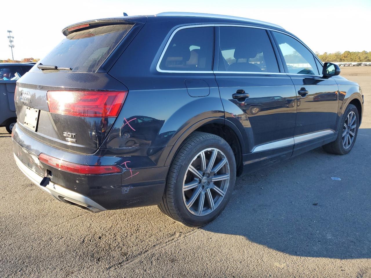 2017 AUDI Q7
