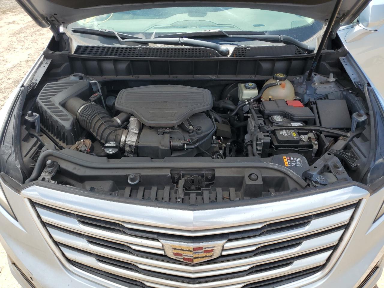 2017 CADILLAC XT5