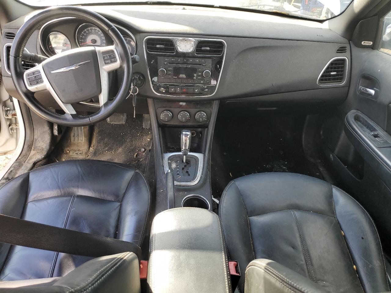 2014 CHRYSLER 200