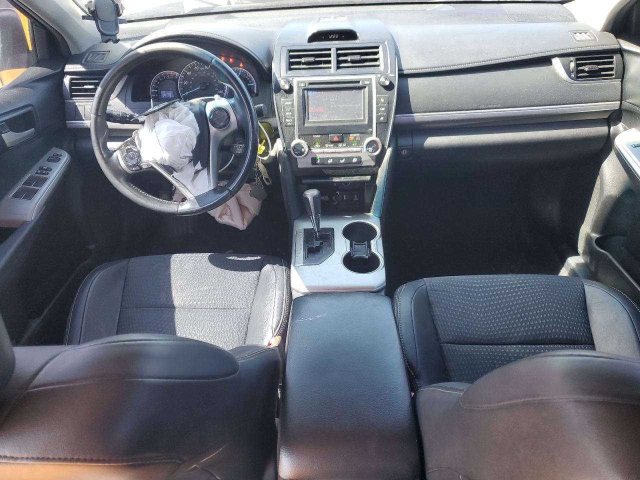 2014 TOYOTA CAMRY