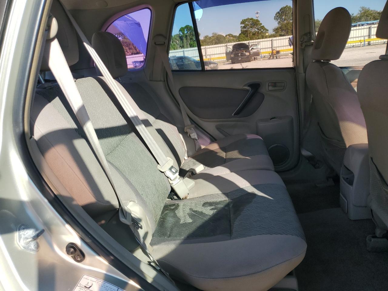 2003 TOYOTA RAV4