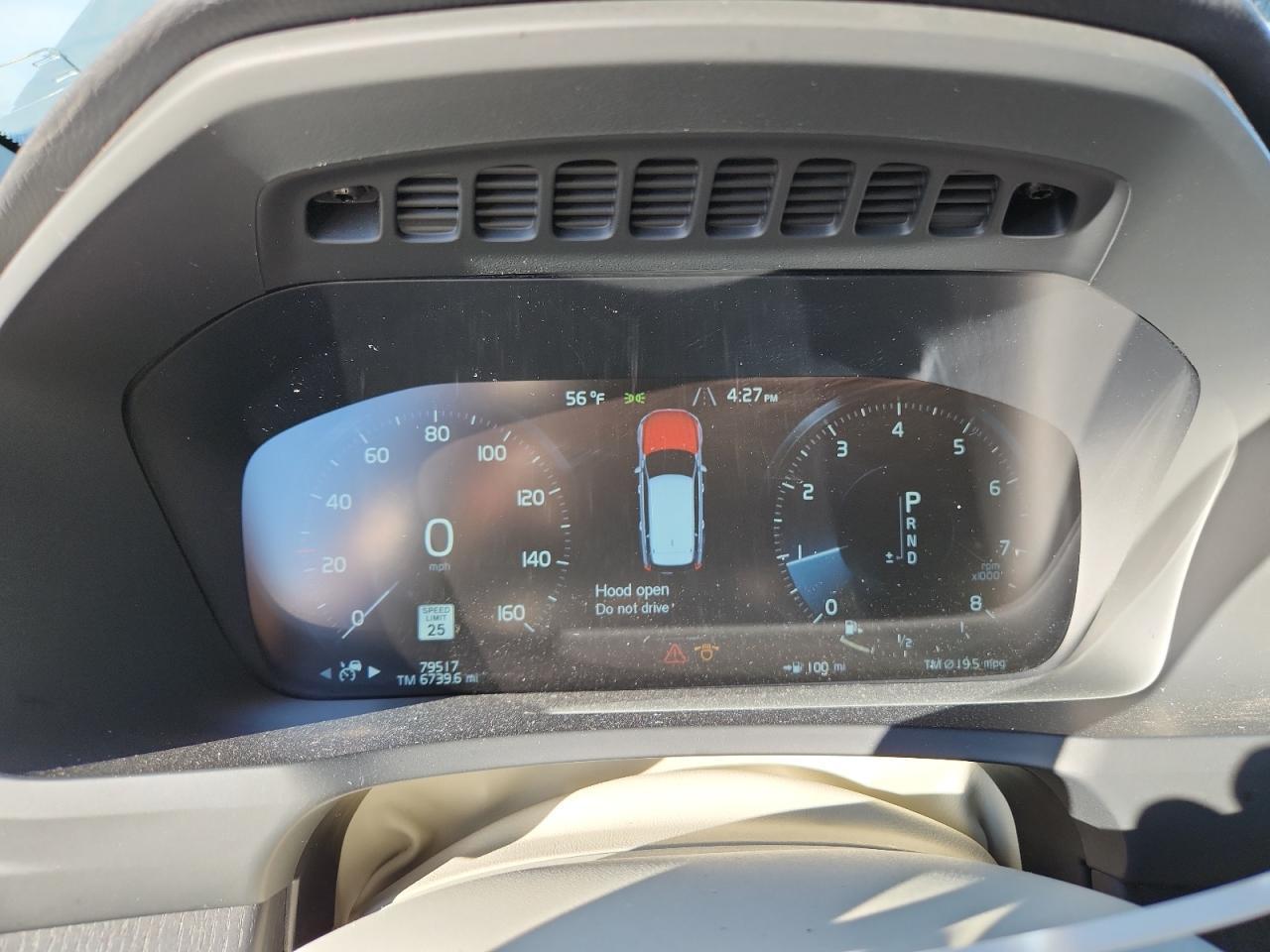 2020 VOLVO XC90