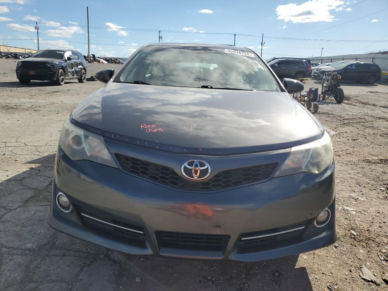 2014 TOYOTA CAMRY