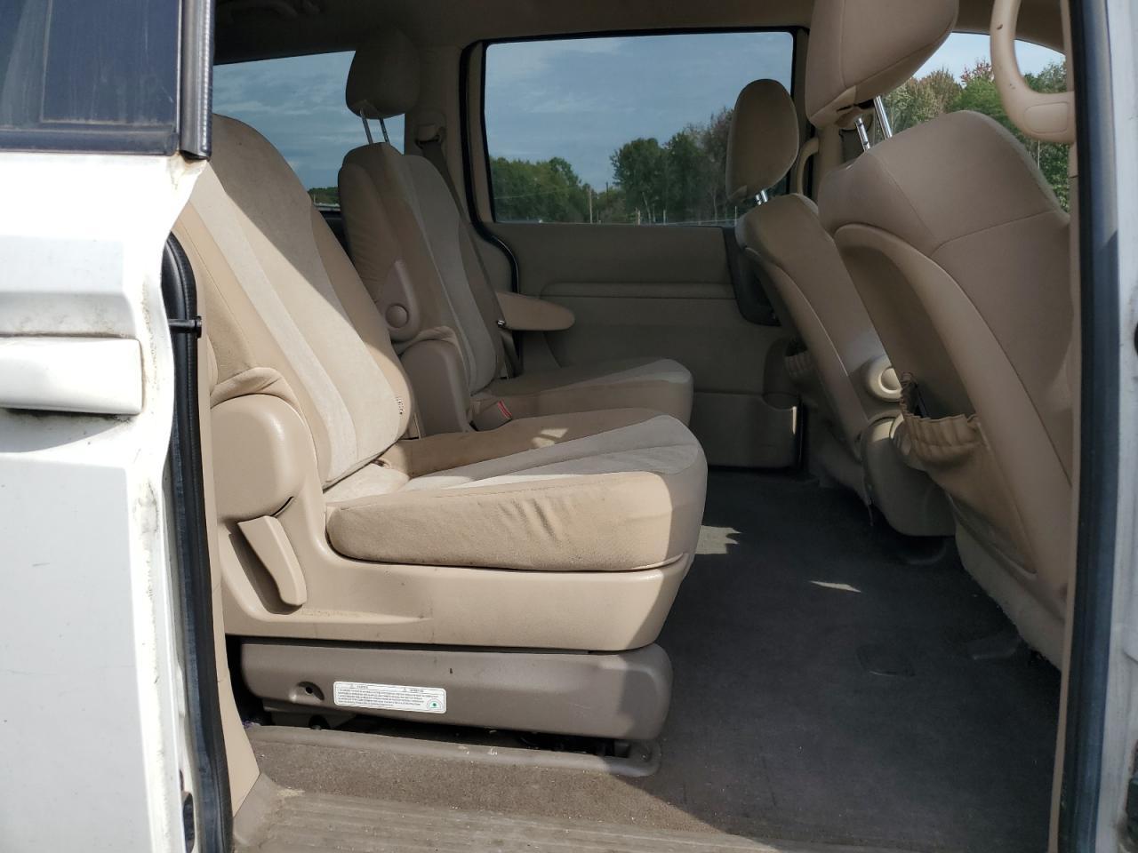 2011 KIA SEDONA