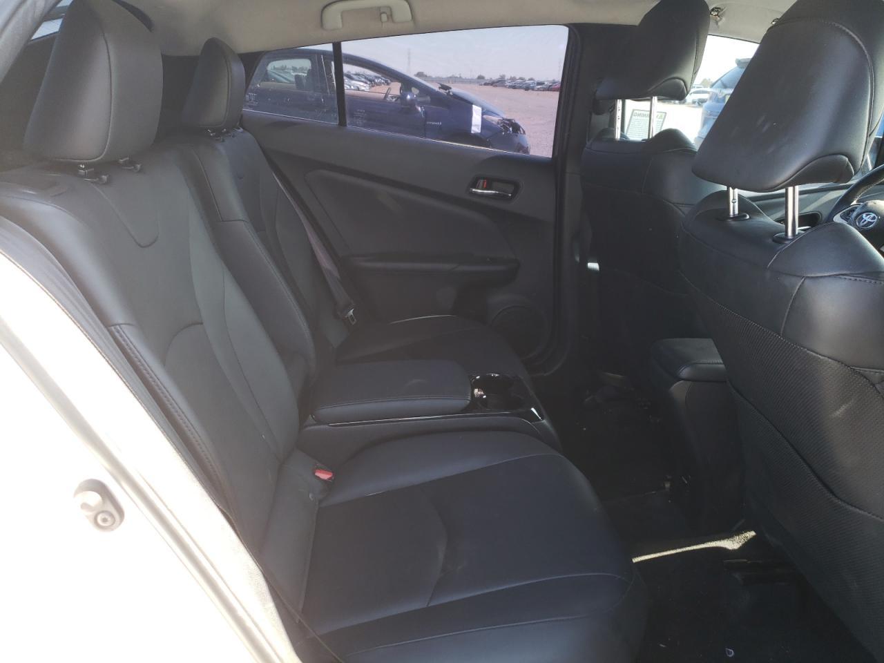 2017 TOYOTA PRIUS