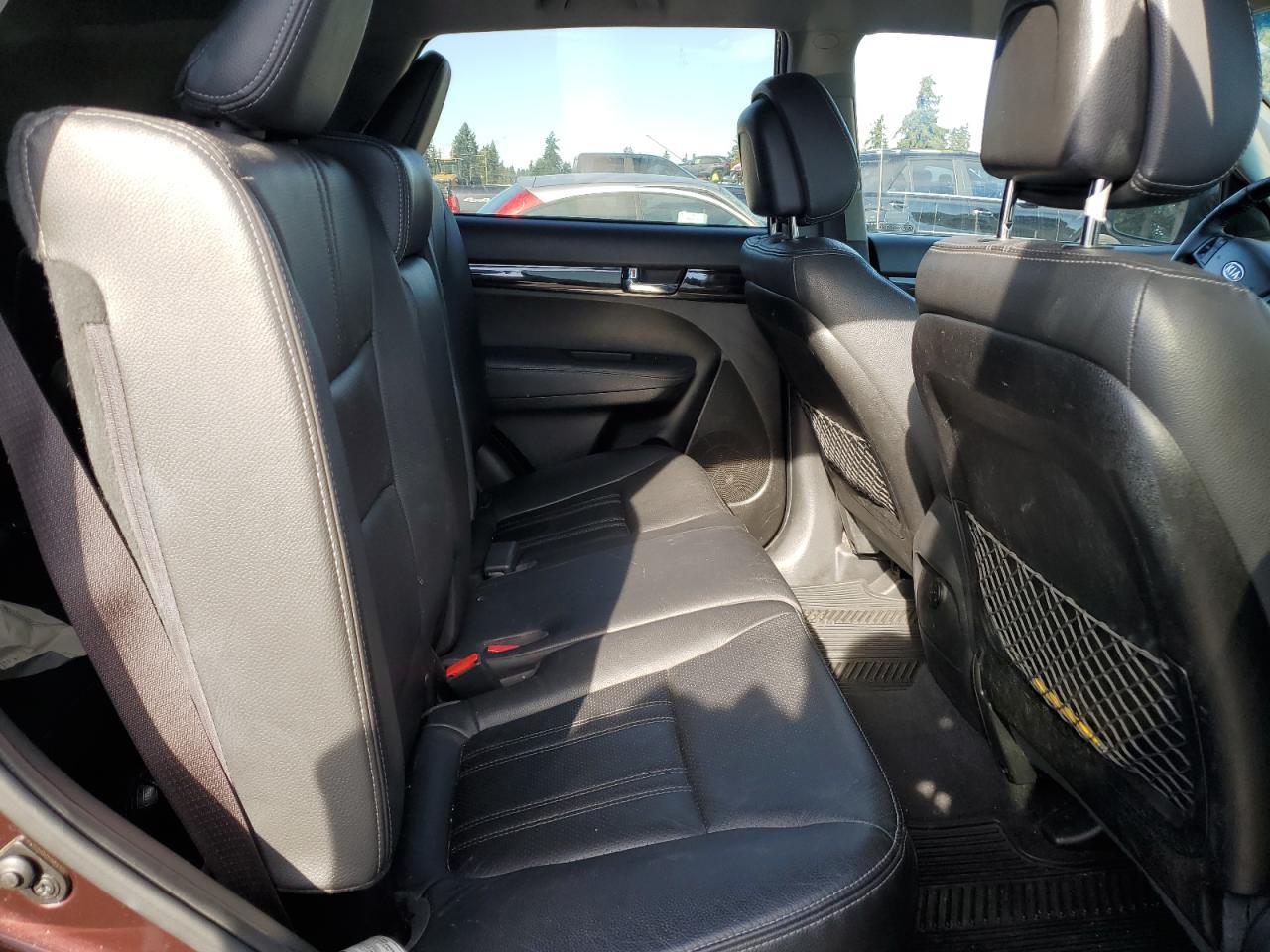 2013 KIA SORENTO