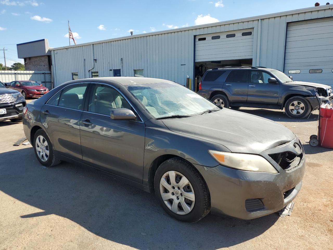 2011 TOYOTA CAMRY