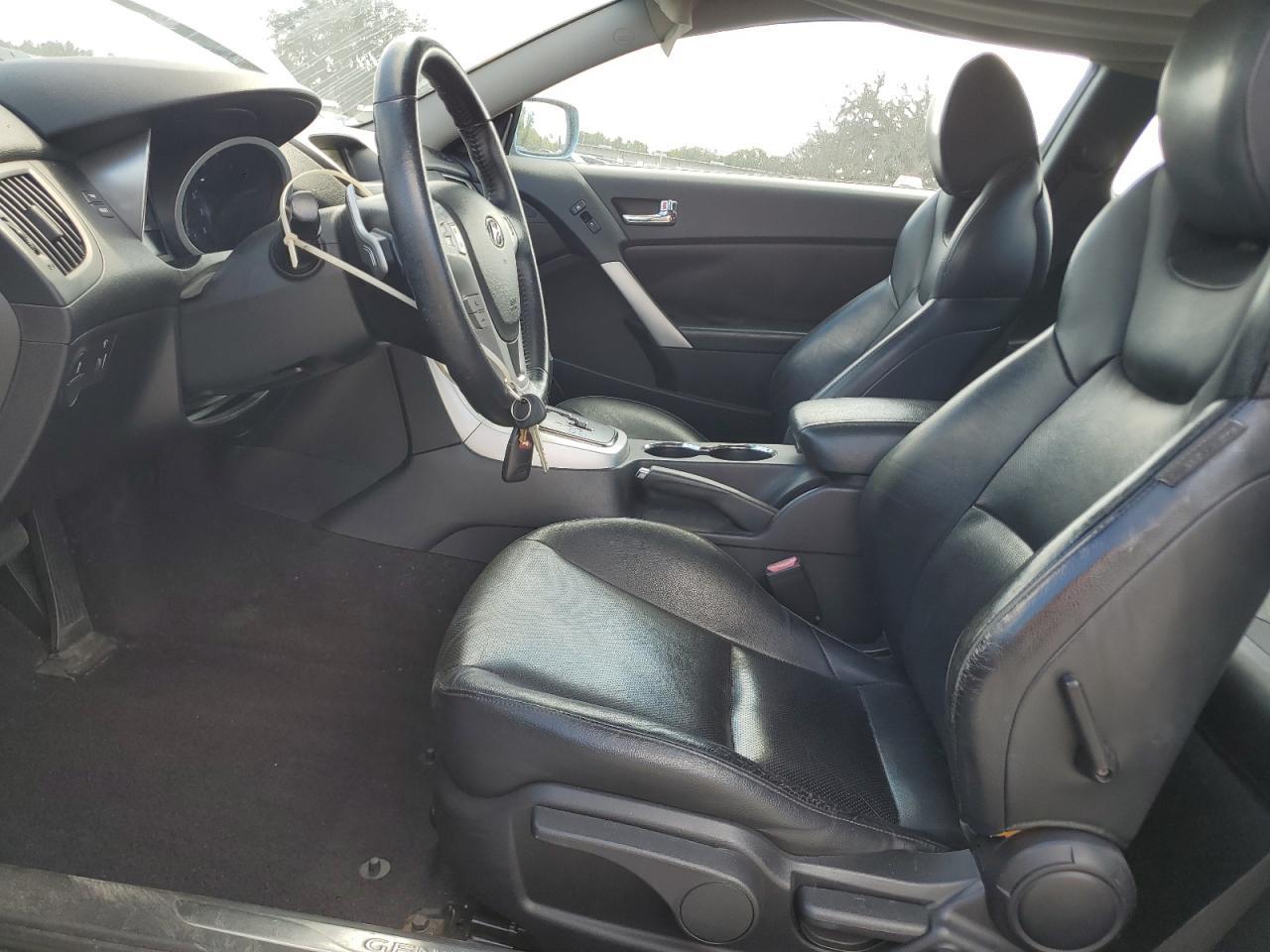 2010 HYUNDAI GENESIS